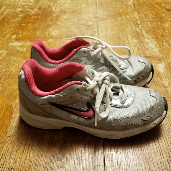 nike shoes under $20